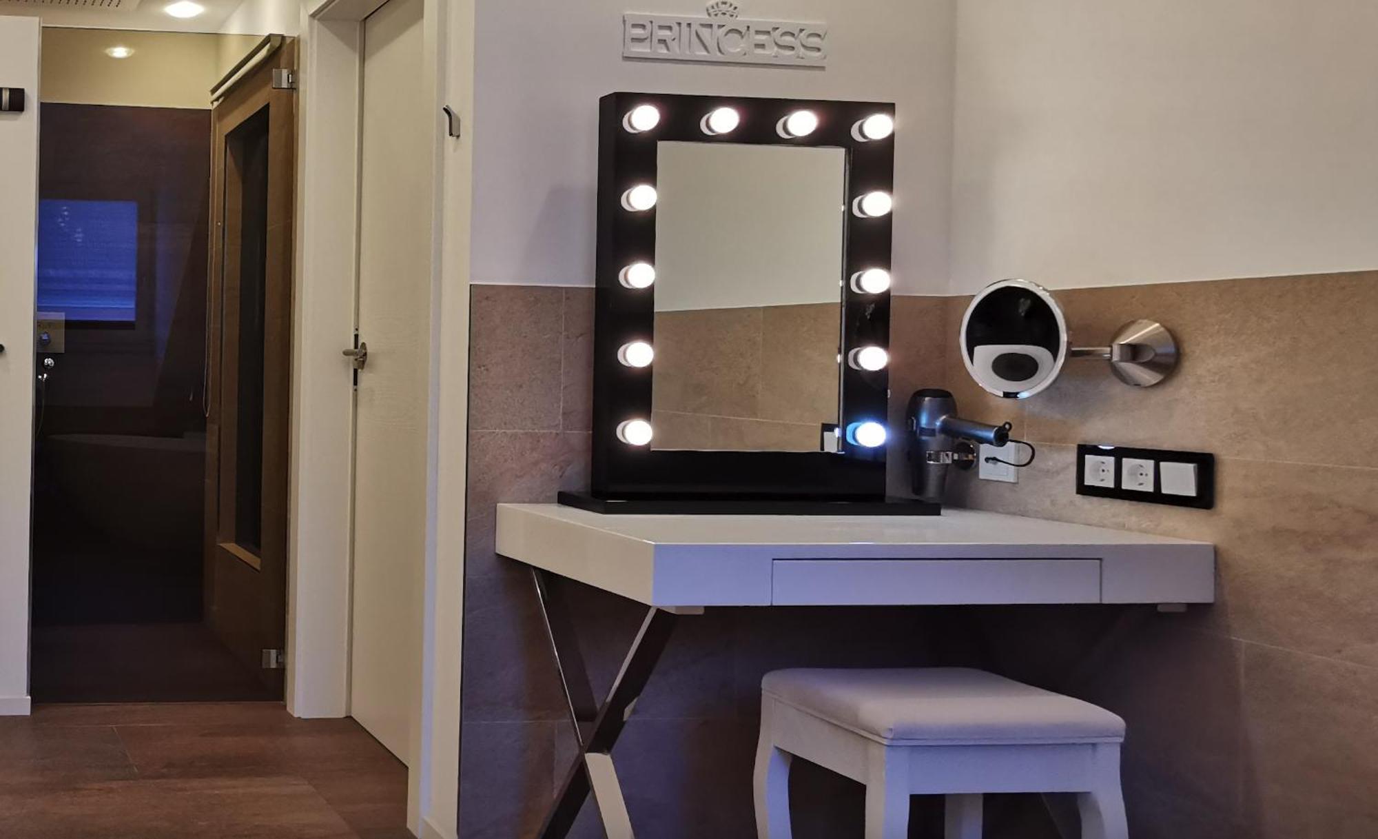 Luxor City Apartments Lienz Δωμάτιο φωτογραφία